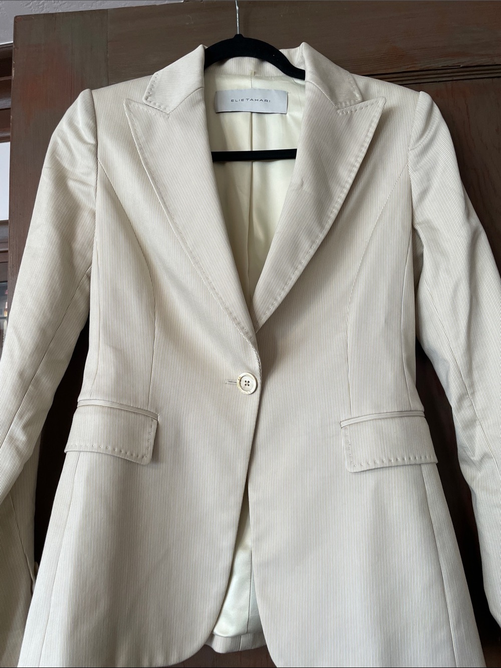 Elie Tahari Ivory Single-Button Tailored Blazer